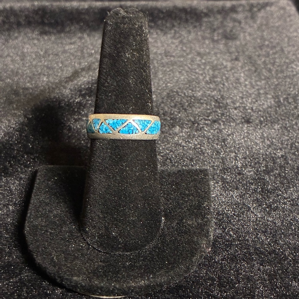Vintage Navajo Turquoise Sterling Silver Chip Inlay Band Ring, Size 7.5